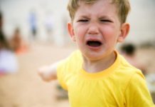 Pais que mimam os filhos estão criando uma geração de adultos deslocados e incapazes de lidar com a frustração!