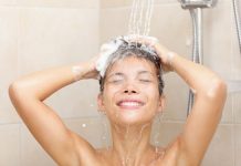 Quantas vezes você deve tomar banho por semana, de acordo com Harvard