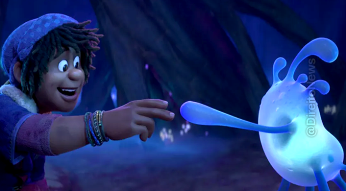 Professora diz que está sob investigação nos EUA após exibir filme da Disney com personagem gay