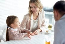 O que fazer se uma criança interrompe constantemente os adultos