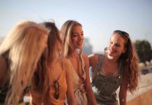 7 conversas essenciais que todos os pais devem ter com seus filhos adolescentes