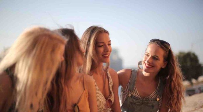 7 conversas essenciais que todos os pais devem ter com seus filhos adolescentes